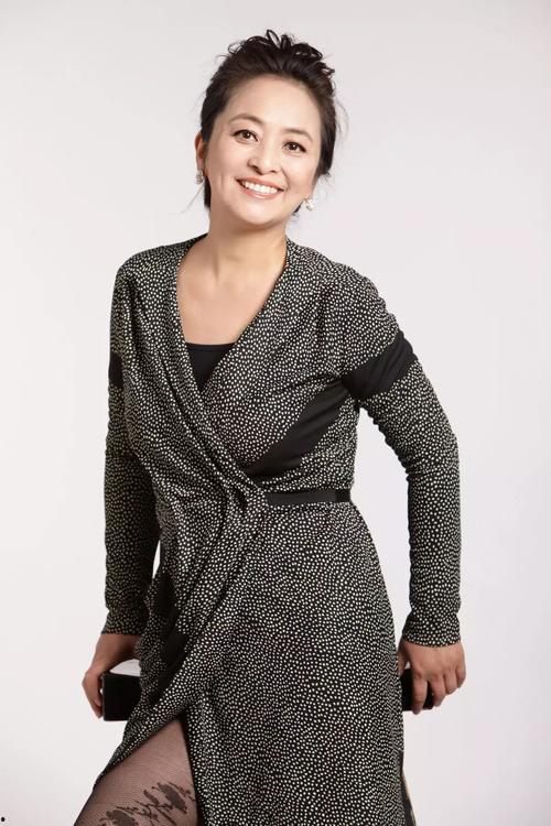 李勤勤二婚爆料视频大全,揭秘娱乐圈婚姻真相与心路历程  第2张